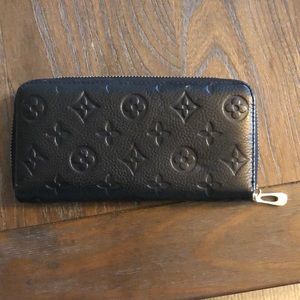 Black wallet